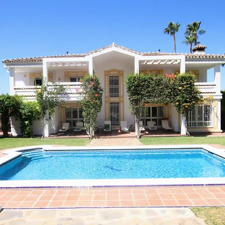 Tess Becerra Alhaurin Villa Alhaurín de la Torre